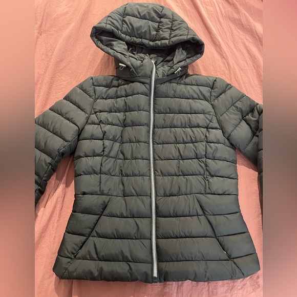 Zara Puffer Jacket - Picture 2 of 12